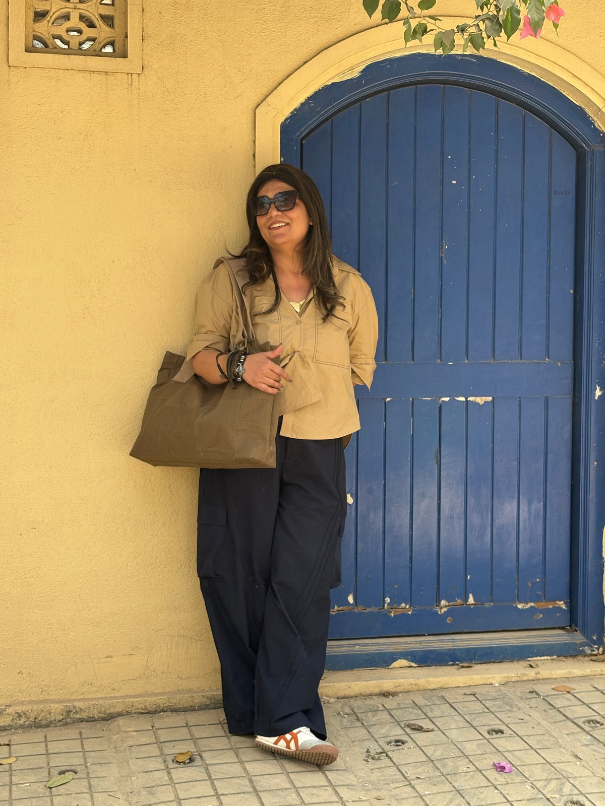 Cargo pants with khaki shirt