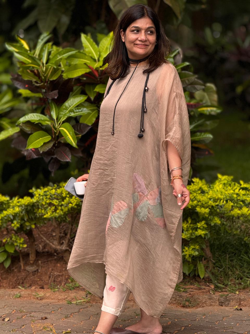 Chanderi Fabric
Ensemble with
Embroidered Patch